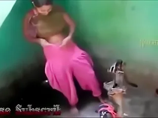 Indian shire inclusive show pussy and titties লুকিয়ে ভাড়াটে আপুর গোসল 2017